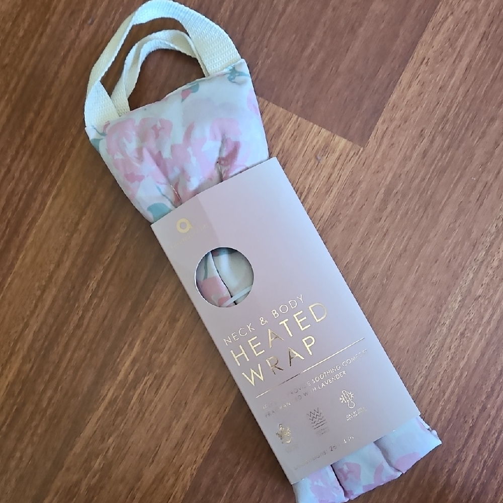 ~FREE W/ ANY PURCHASE~ AROMA Home Neck & Body Heat/ Cool Wrap Pink Floral